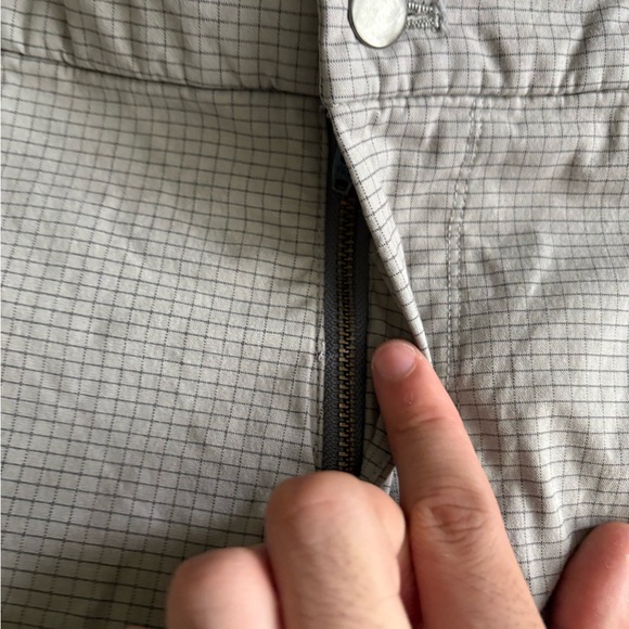 Lululemon grey w/black Plaid Flat Front Chino Gray Shorts Mens Inseam 10 Size 31 - Picture 5 of 12